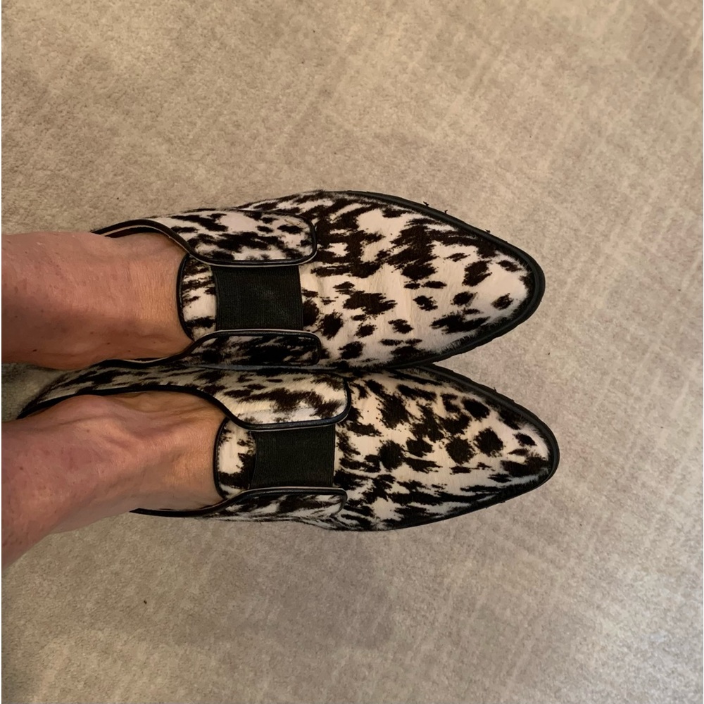 Anyi Lu Couture Comfort Black and white pony loafer size 38